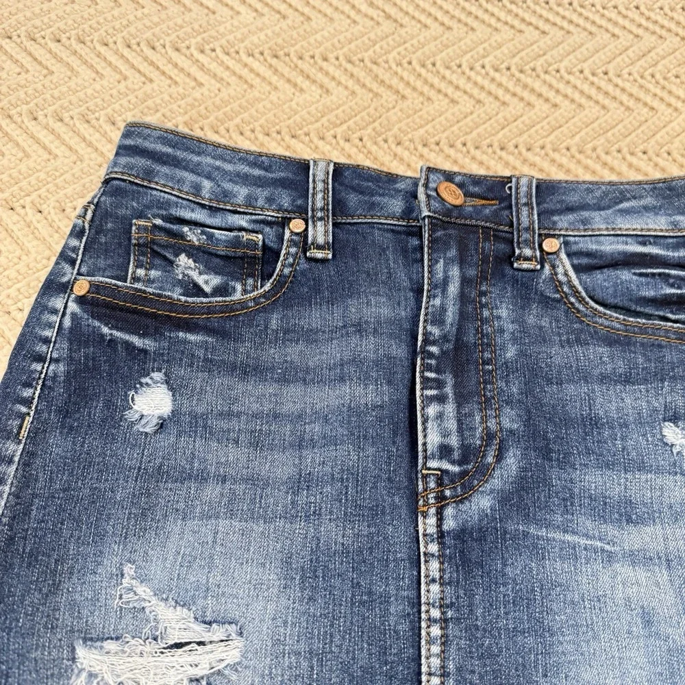 Altar'd State Mini Skirt Womens XS Dark Denim Cut Off Distressed Jean - Picture 4 of 8
